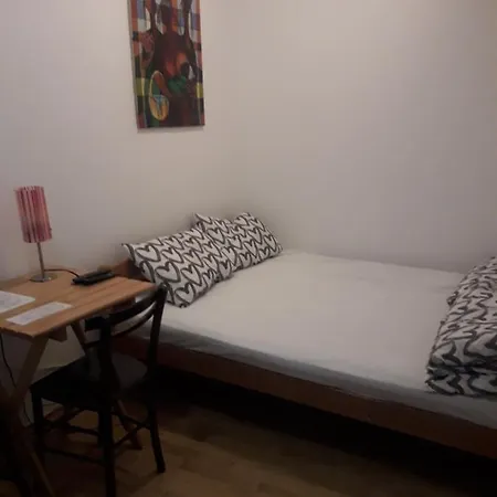 Πανσιόν Jasmin Βελιγράδι