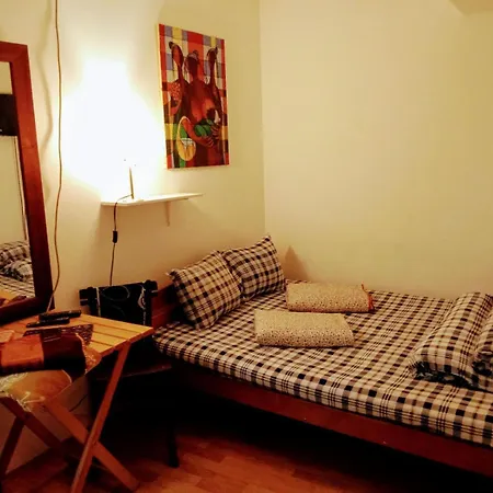 Jasmin Πανσιόν *